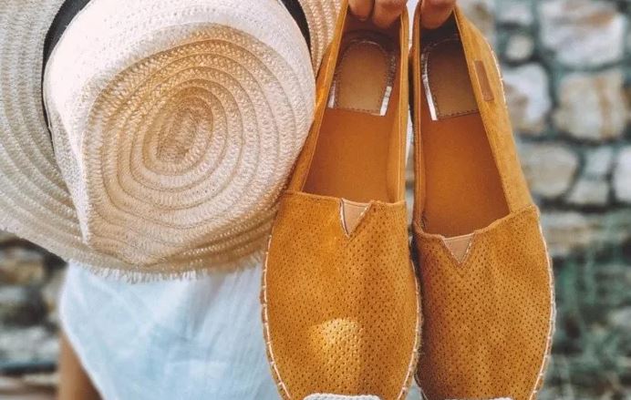 Sabías que las alpargatas son los zapatos preferidos de las mujeres elegantes