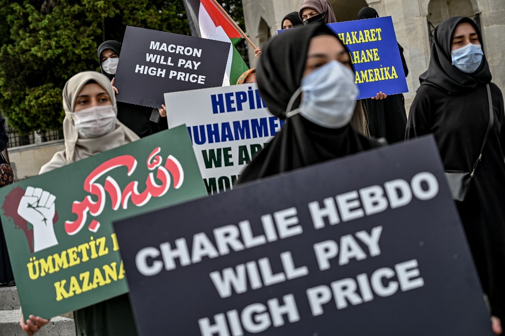 Un centenar de medios de prensa llaman a solidarizarse con Charlie Hebdo tras nuevas amenazas de Al Qaida