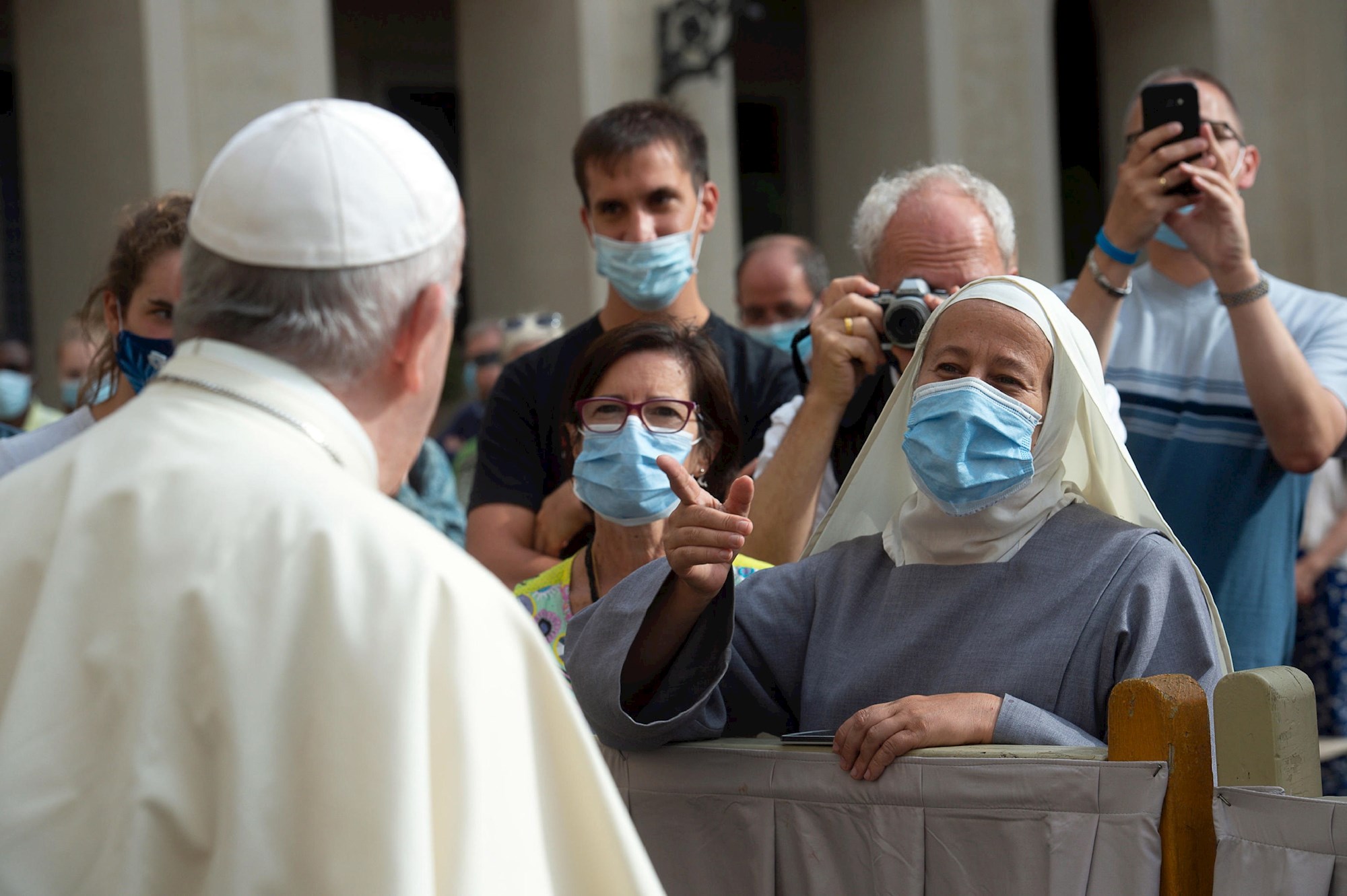 El Papa critica que se escuche más a las empresas que a los sanitarios en la crisis de la Covid-19