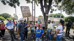 Recrudece escasez de agua y gas en zonas residenciales de Puerto Ordaz