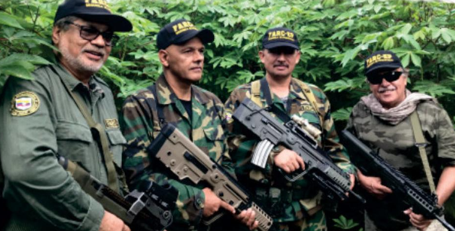 Foto: El armamento de alias “Jesús Santrich” y sus bandidos, sospechosos de ocultarse en Venezuela