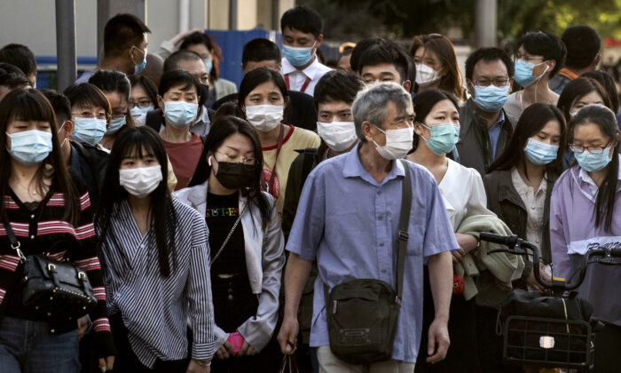China alcanza los 54 días sin contagios locales, aunque suma 21 “importados”