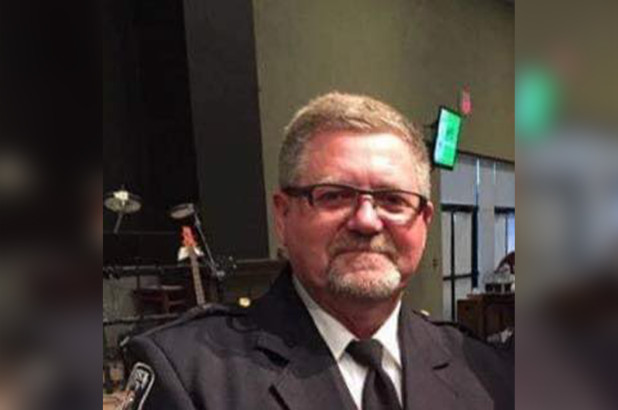 Exjefe de la policía de Indiana muere después de ser picado por avispones