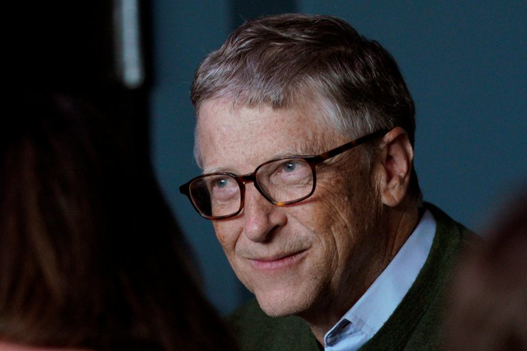 Bill Gates quiere que los países pobres reciban vacunas del Covid gratuitas