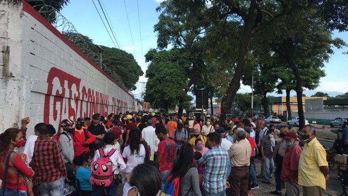 Así se encuentra la sede del Saime en Barinas por operativo de cedulación este #21Oct (FOTO)