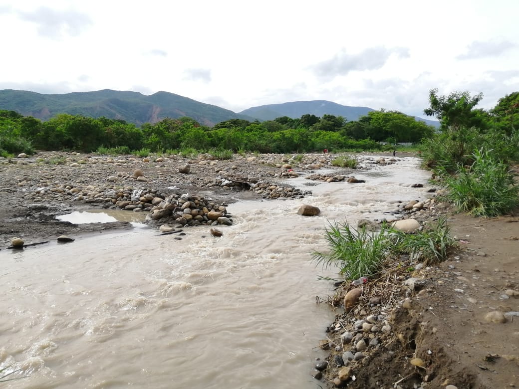 Dramático video: Río Táchira le quitó la vida a una mujer que cruzaba a Colombia