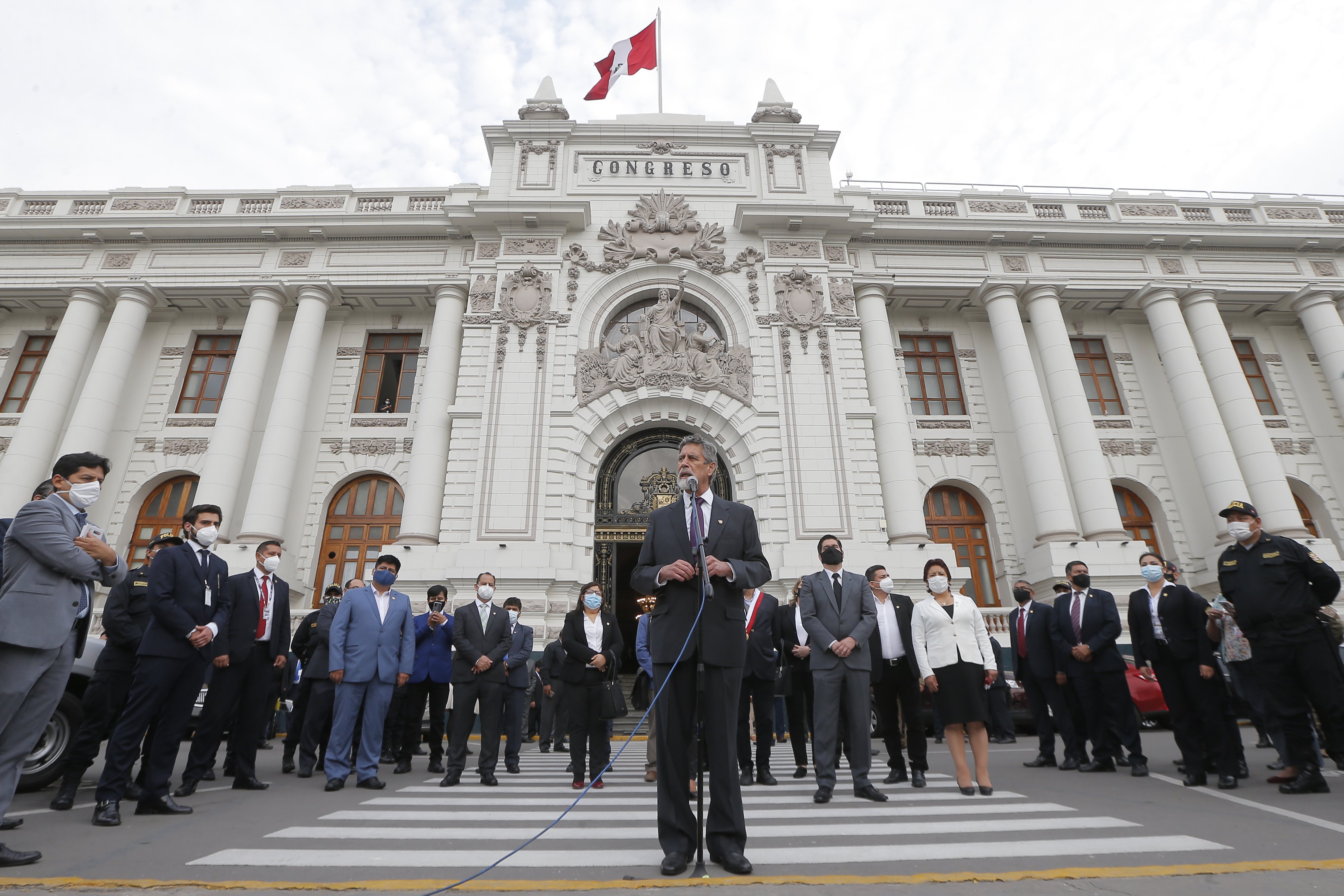 Presidente peruano se mostró interesado en trabajar con Biden y Harris