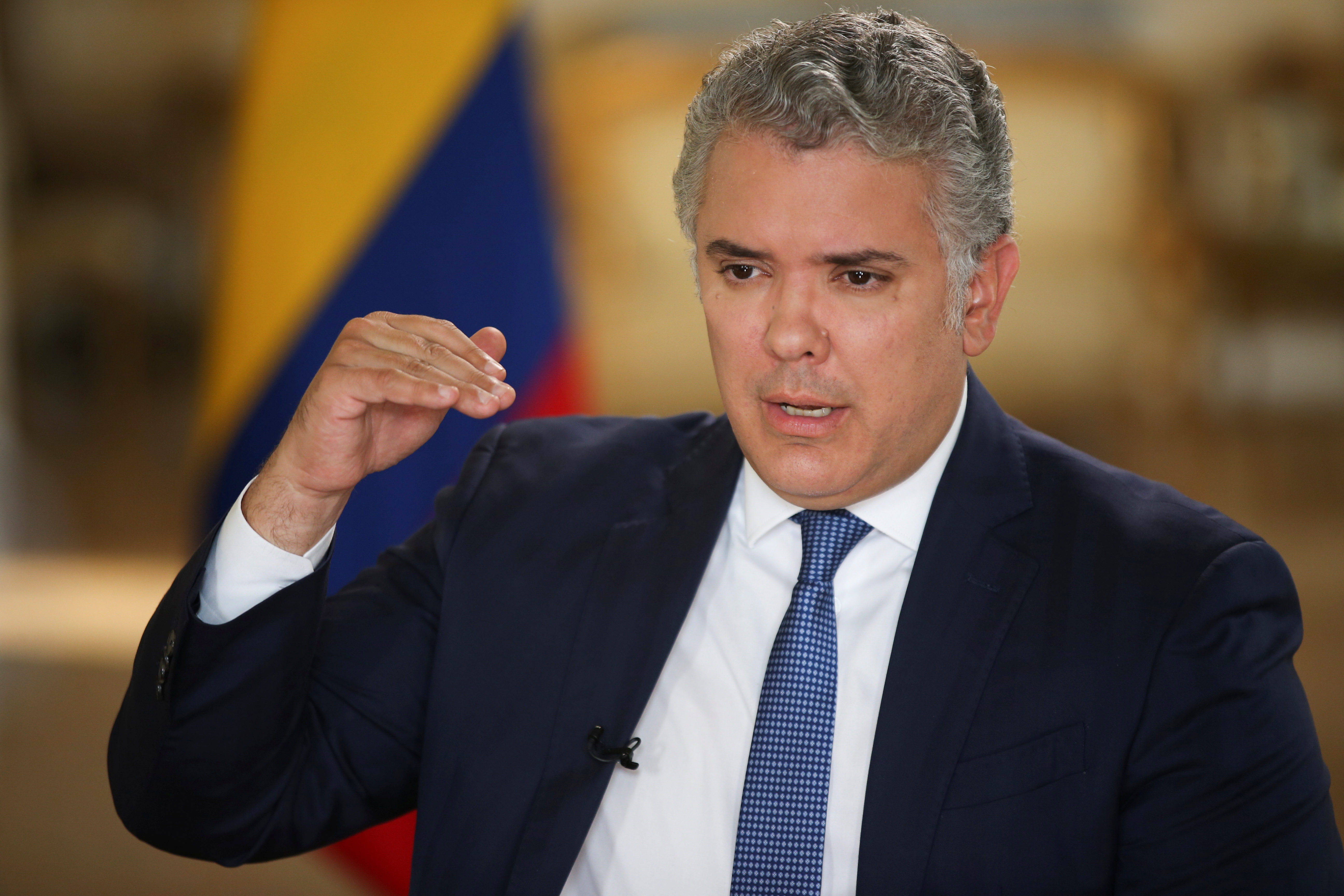 “Que no pretenda el dictador borrar la historia”: Duque a Maduro por pedido a inversionistas colombianos