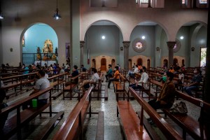 FOTOS de las únicas dos iglesias católicas que abrieron en Caracas pese a la cuarentena