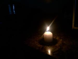 ¡Sin luz! Hogares y comercios de La Candelaria sin servicio eléctrico este #27Oct