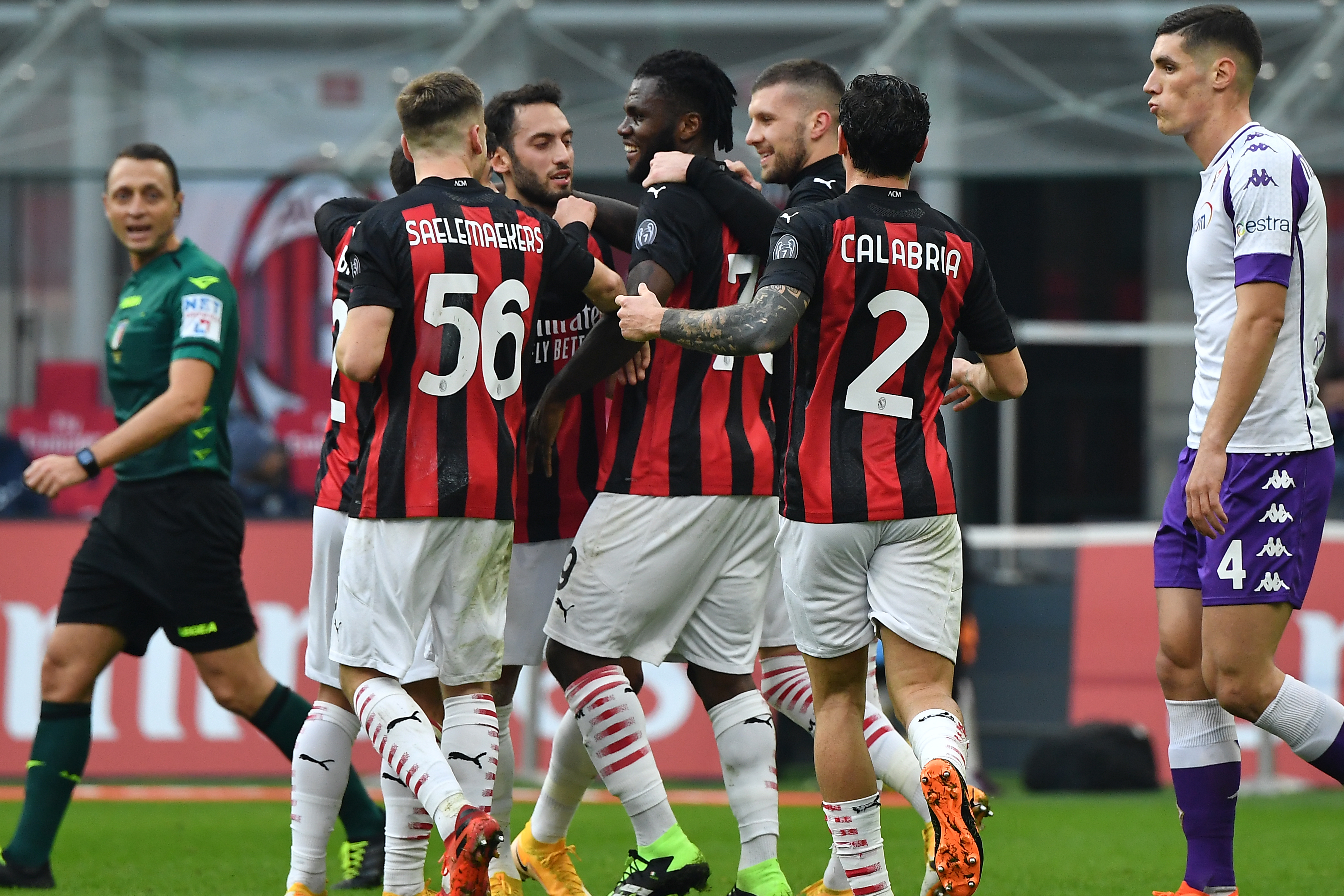 Juventus, AC Milan e Inter quieren seguir jugando también la Serie A