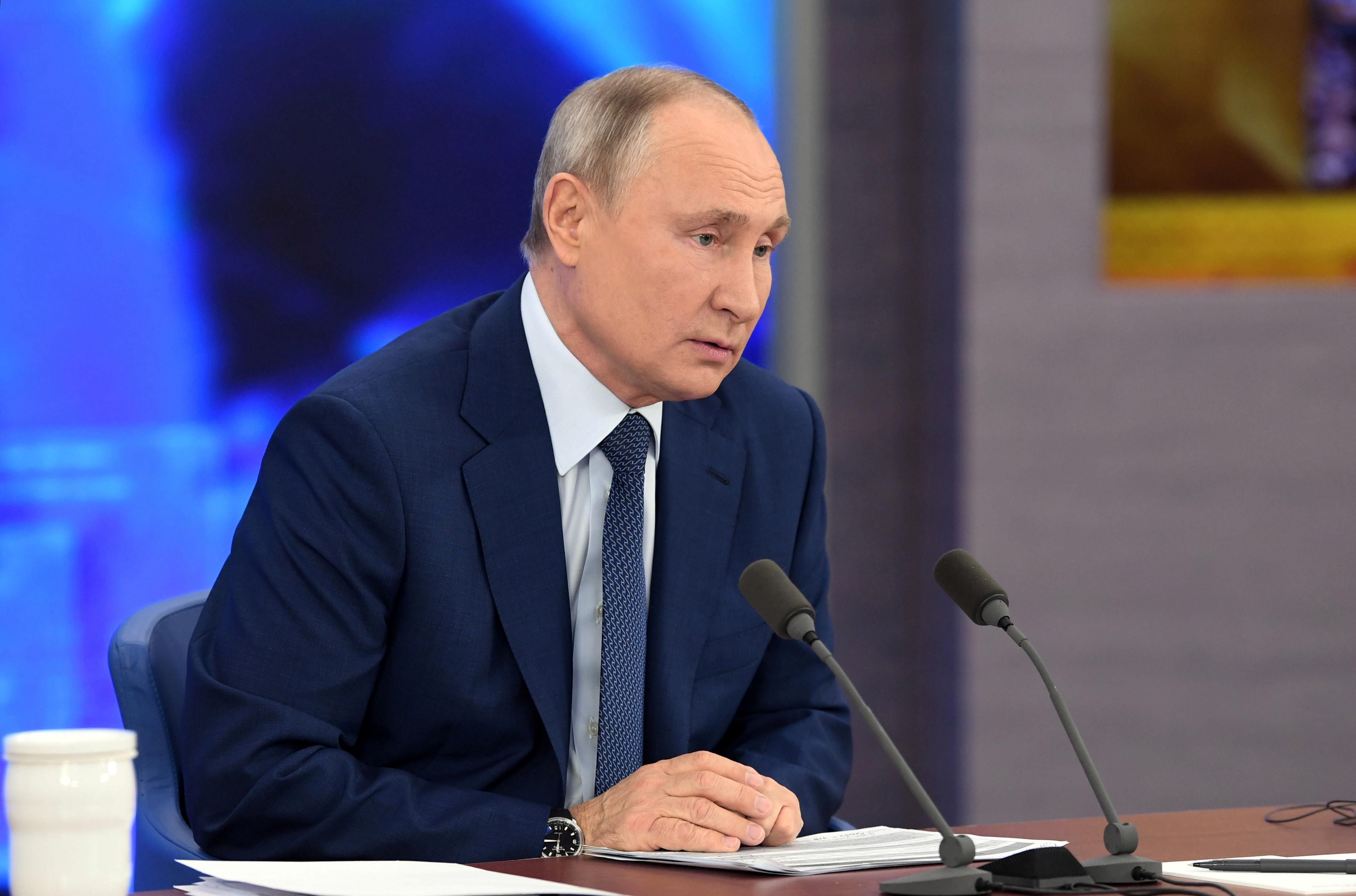 Putin dice que se vacunará “en cuanto sea posible”