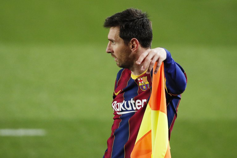 El futuro de Messi en Barcelona pende de un hilo: Las palabras de un candidato a la presidencia del club