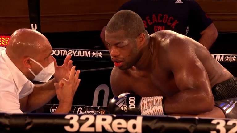 Preocupación en el boxeo mundial: Daniel Dubois casi quedó ciego en su última pelea
