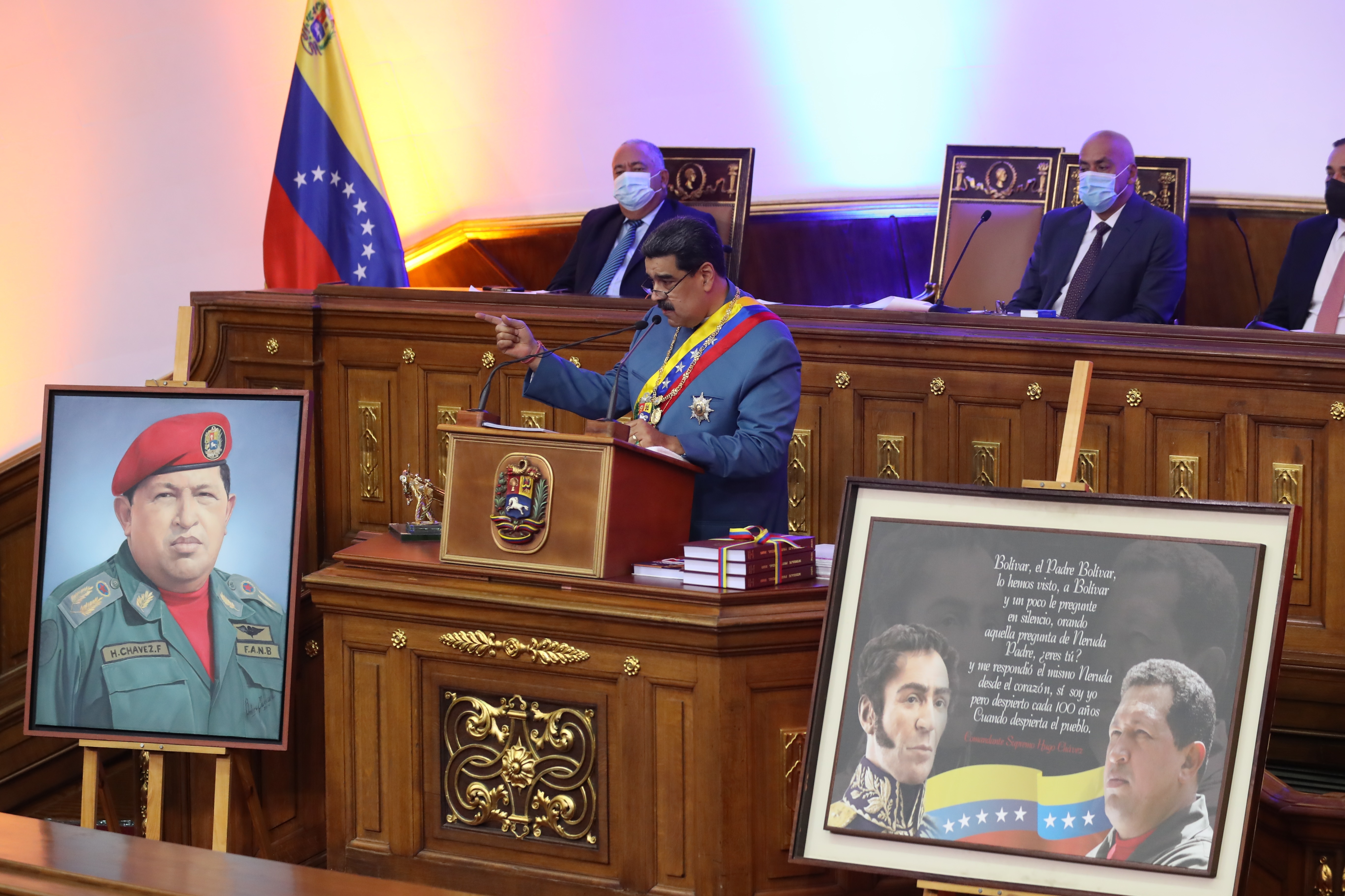 ¡Mira quién habla! Maduro regañó a sus funcionarios por no “responder los mensajes del pueblo” (Video)