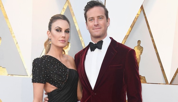 Cómo se encuentra la exesposa de Armie Hammer tras la polémica que rodea al actor