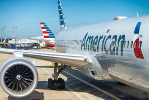 American Airlines canceló más de 634 vuelos este #31Oct  por el clima y la escasez de personal