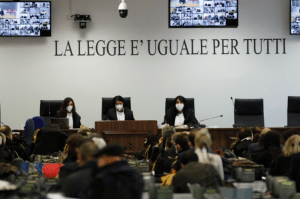 La ‘Ndrangheta: Multinacional del crimen protagoniza uno de los mayores juicios en Italia
