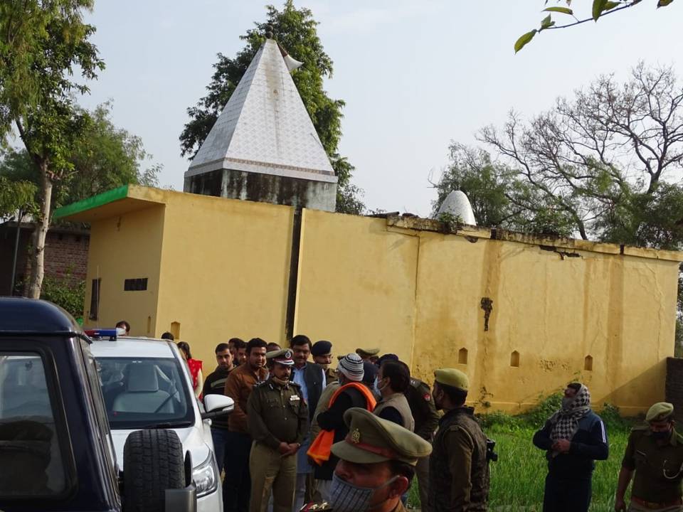 Un sacerdote indio y sus ayudantes violaron hasta la muerte a una mujer dentro del templo