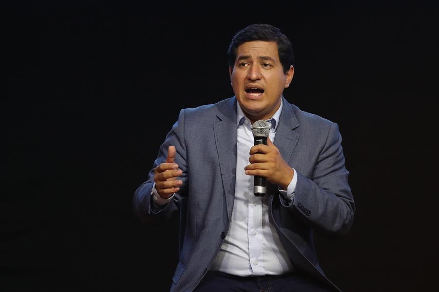 Candidato correísta se adelantó a los resultados oficiales y clamó victoria en Ecuador