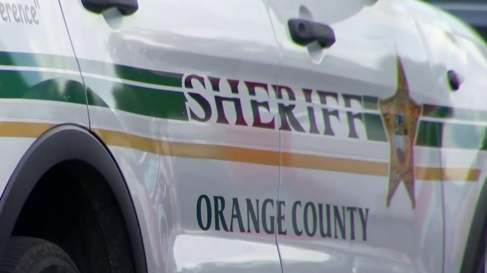 Oficial del condado de Orange disparó a un hombre acusado de estrangular a una mujer