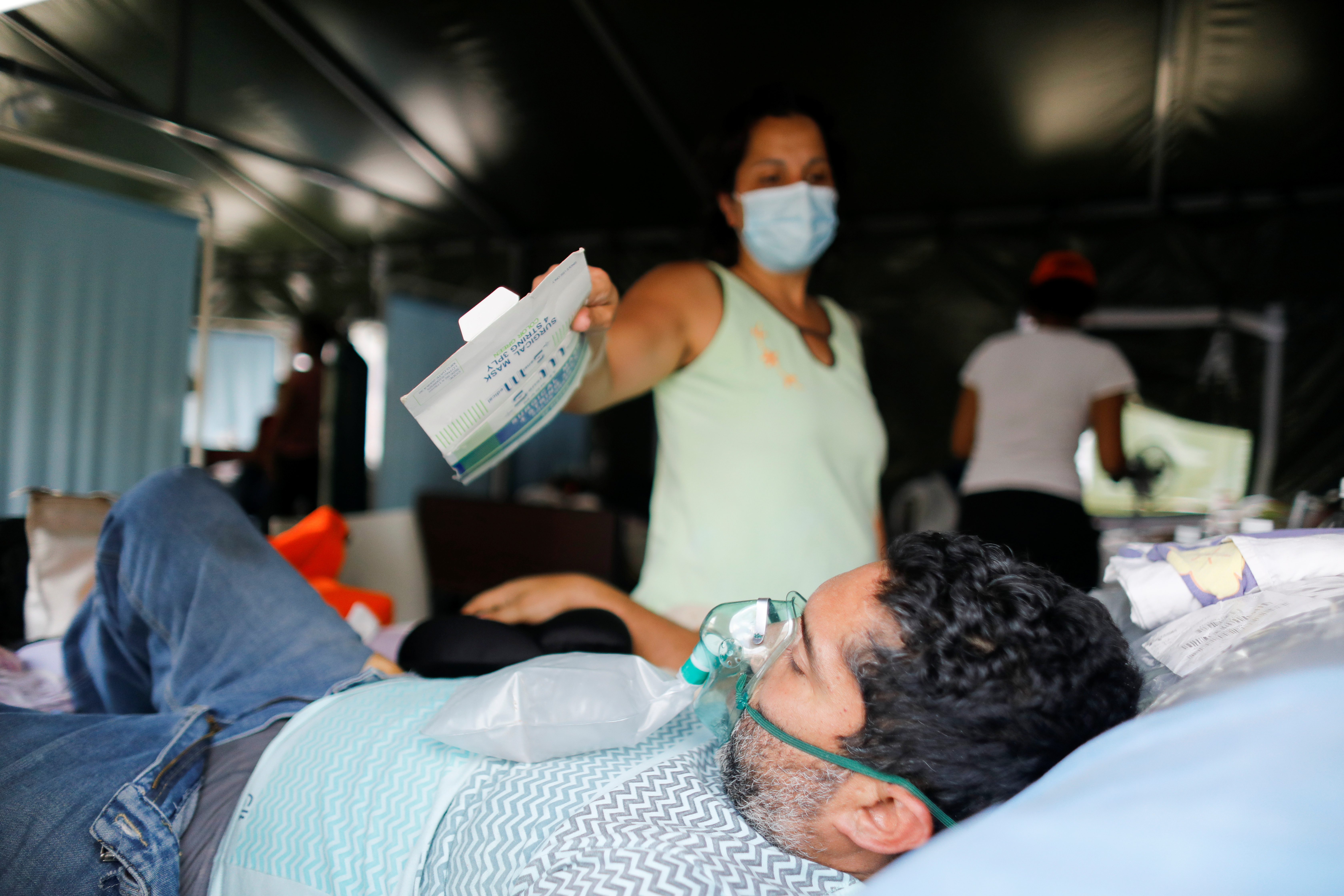 “GoFundMe o morir” venezolanos buscan apoyo en redes para costear el Covid-19