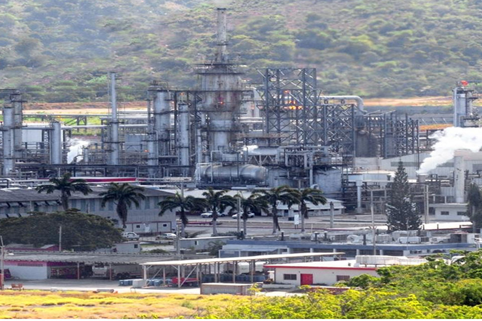 Con el plan de mini refinerías privadas en Zulia se prevé producir gasolina de 89 octanos