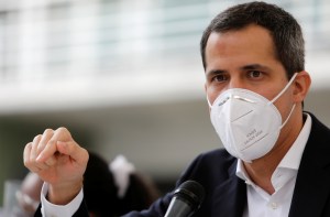 Guaidó habló con el canciller de Canadá sobre la restauración de la democracia en Venezuela