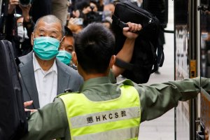 El magnate hongkonés Jimmy Lai es condenado a 14 meses de prisión