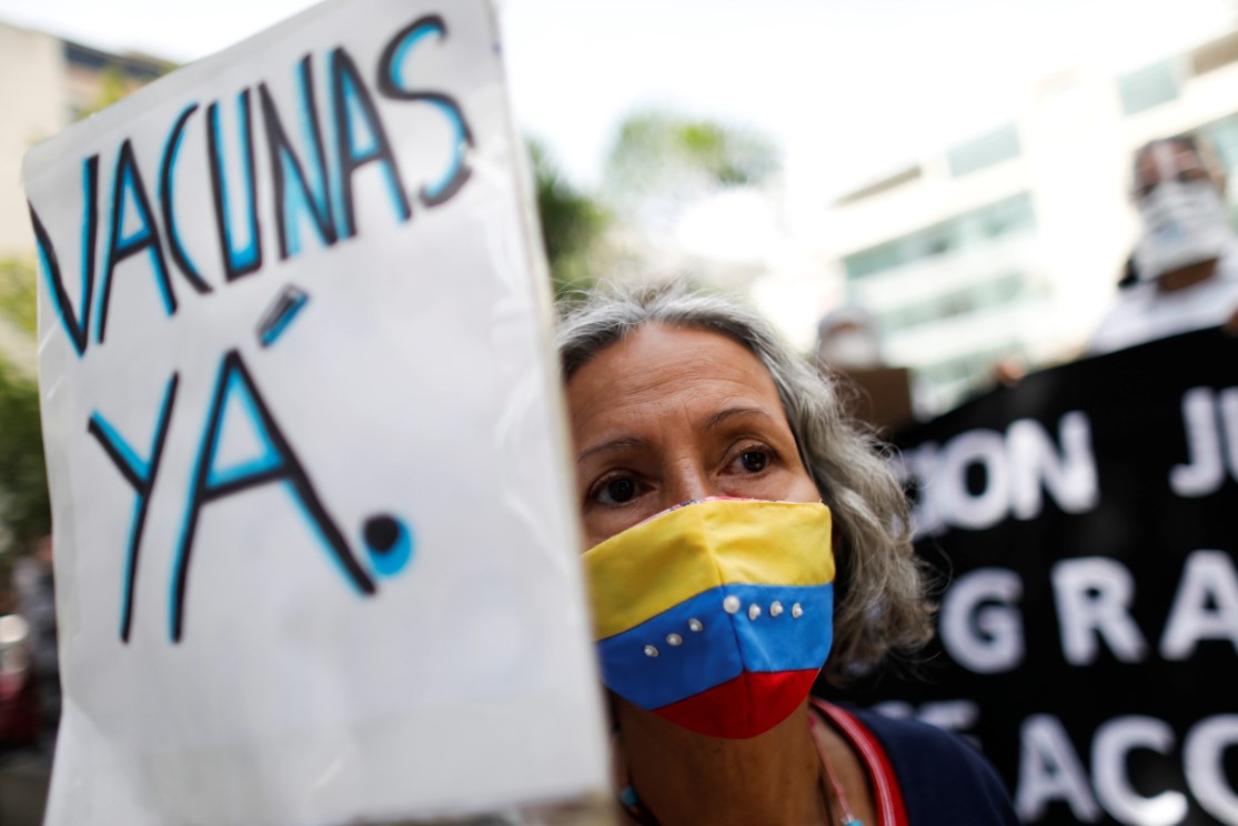 Trabajar en medio de la pandemia: El drama de los jubilados en Venezuela
