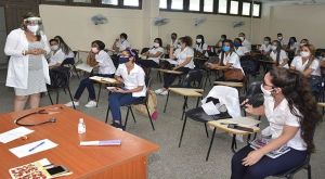 Régimen cubano anunció que retomarán clases presenciales en septiembre
