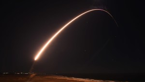 EEUU anunció el lanzamiento de prueba de un misil balístico desarmado este #5May