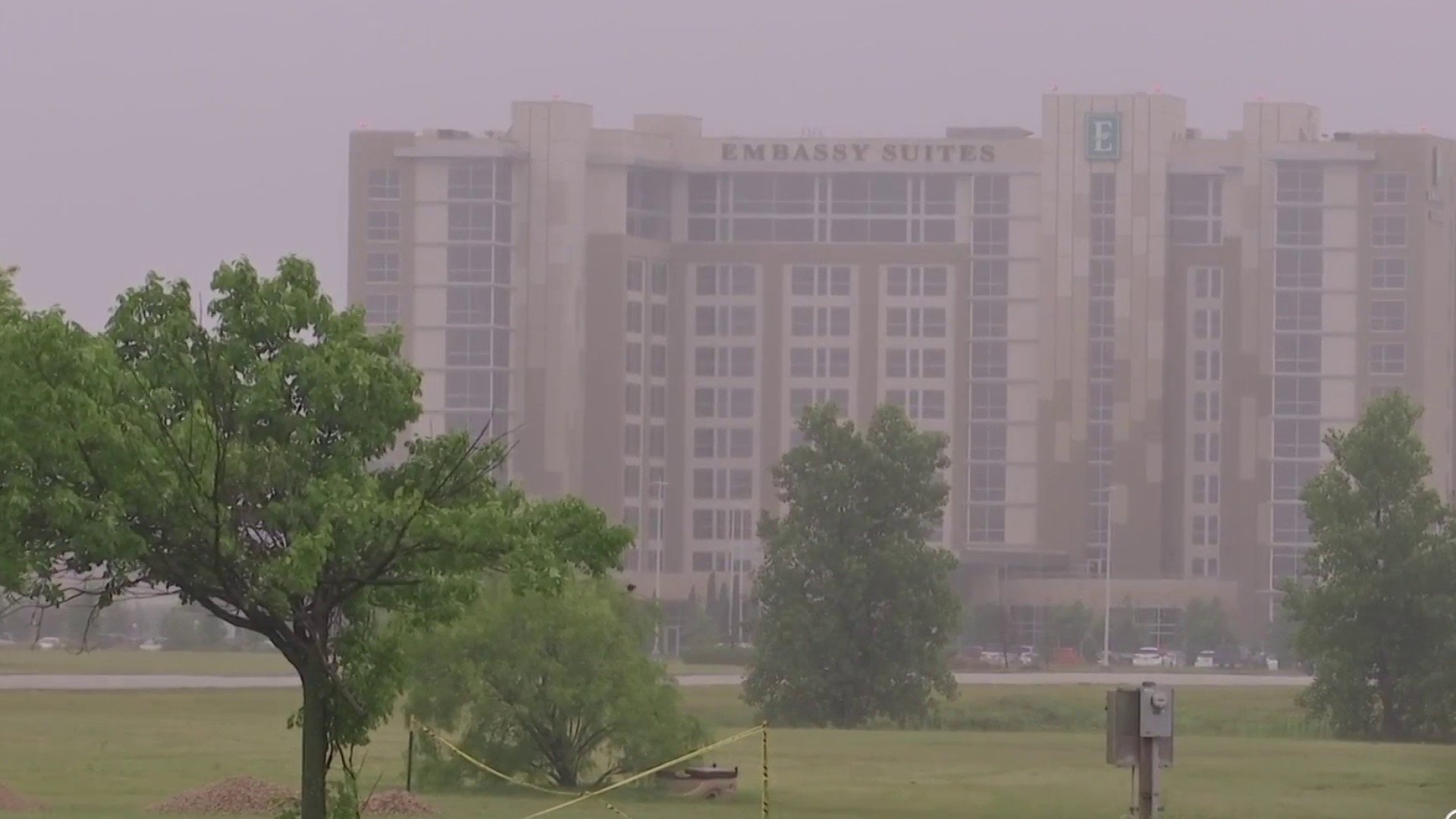 Registran intensas lluvias este #2May sobre el Metroplex, Dallas