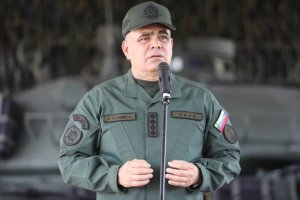 EN VIDEO: Padrino López aplaude “diálogos”… pero no se pronuncia sobre la situación en Apure