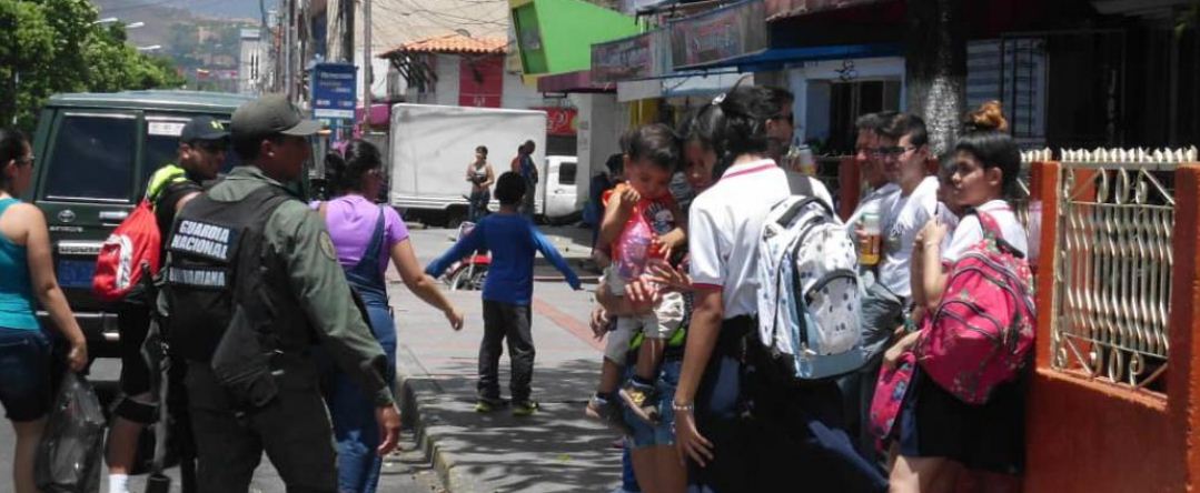 Táchira: Estudiantes en la frontera se niegan a pasar por trochas ante el inicio de clases en Colombia