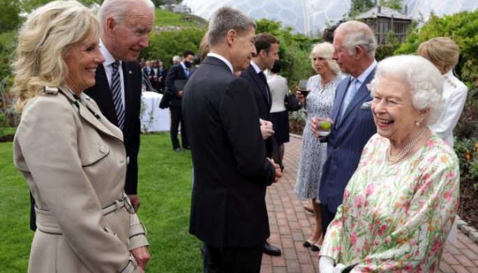 La broma de la reina Isabel II ante los líderes mundiales en el G-7