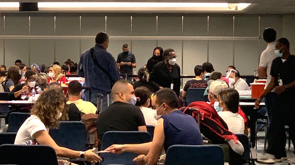 Aumenta la cifra de personas vacunadas contra el Covid-19 en el aeropuerto de Miami