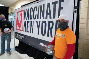 Nueva York está cerca de alcanzar 70% de vacunación