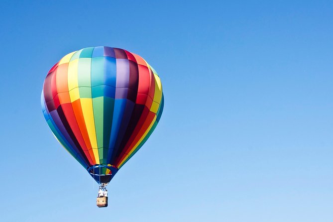 Al menos cinco personas murieron tras accidente de globo aerostático en EEUU