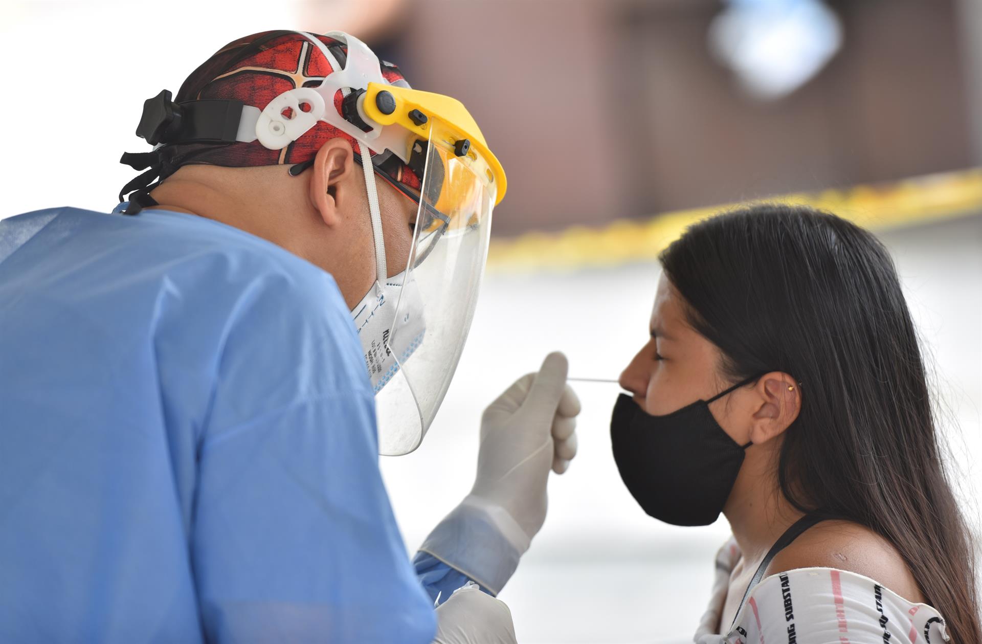 Con la pandemia a la baja, Colombia sumó casi cuatro mil casos de Covid-19