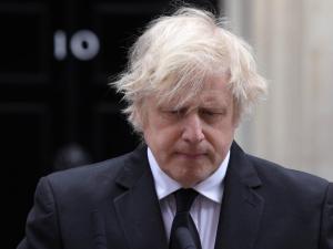 Boris Johnson se disculpa y anuncia una investigación sobre la fiesta navideña en Downing Street
