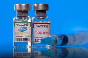 Expertos de EEUU rechazaron la aprobación de una tercera dosis de la vacuna de Pfizer