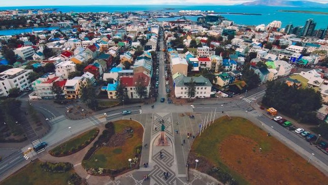 Islandia, el país que no registra ni una sola muerte por coronavirus durante 2021