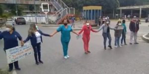 “¡Queremos pago!”: Protesta personal del hospital Materno Infantil de Caricuao este #6Jul (Video)