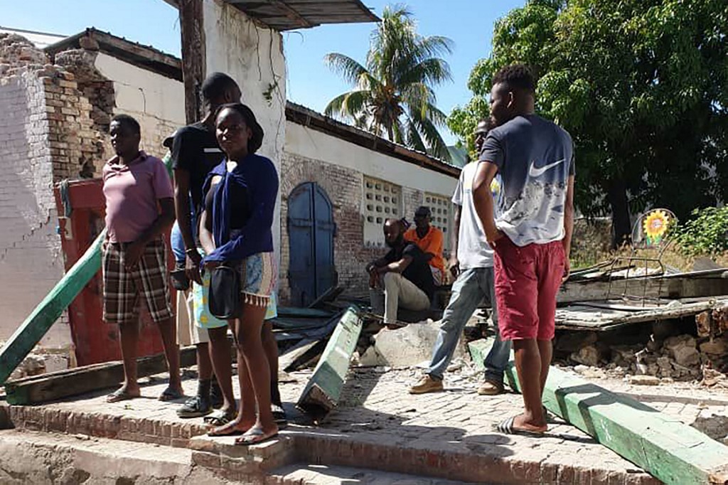 Búsqueda de sobrevivientes continúa en Haití tras sismo que dejo al menos 304 muertos