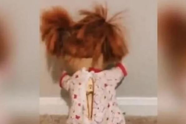 Espeluznante VIDEO de muñeca maléfica aterroriza a todos en TikTok
