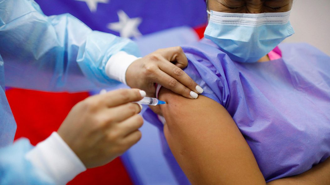 Infectóloga venezolana advierte: Con el ritmo de vacunación que llevamos no se pueden alcanzar las metas
