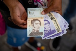 Los pensionados y el sector público son los más perjudicados por la devaluación del bolívar en Venezuela