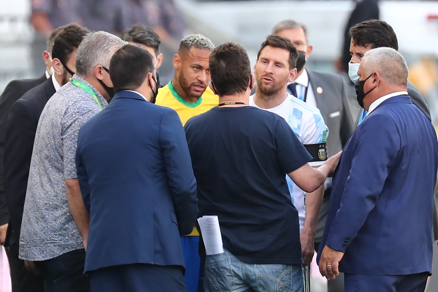 Fifa abrió proceso disciplinario tras suspensión del clásico Brasil-Argentina