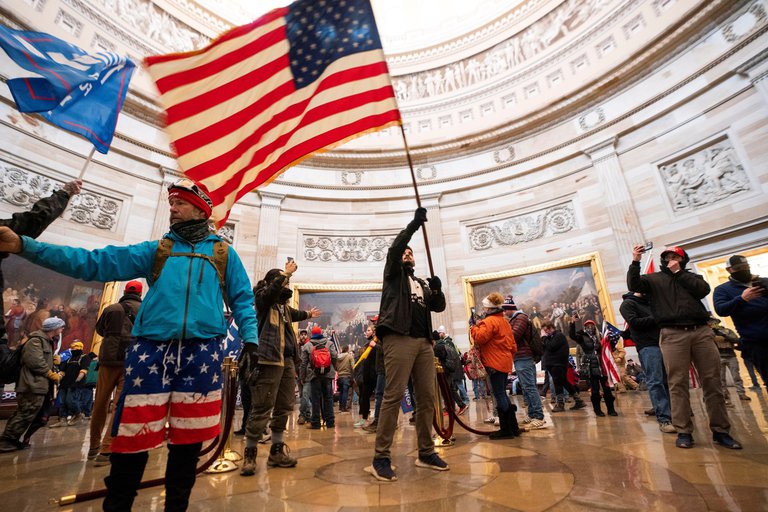 Líderes republicanos no asistirán a la conmemoración del asalto al Capitolio